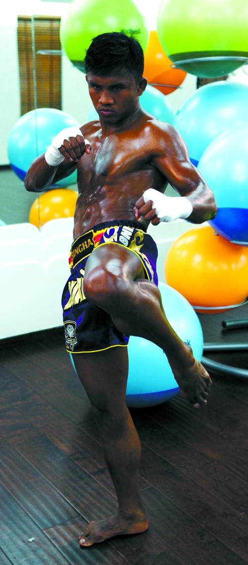 泰国拳王播求来了