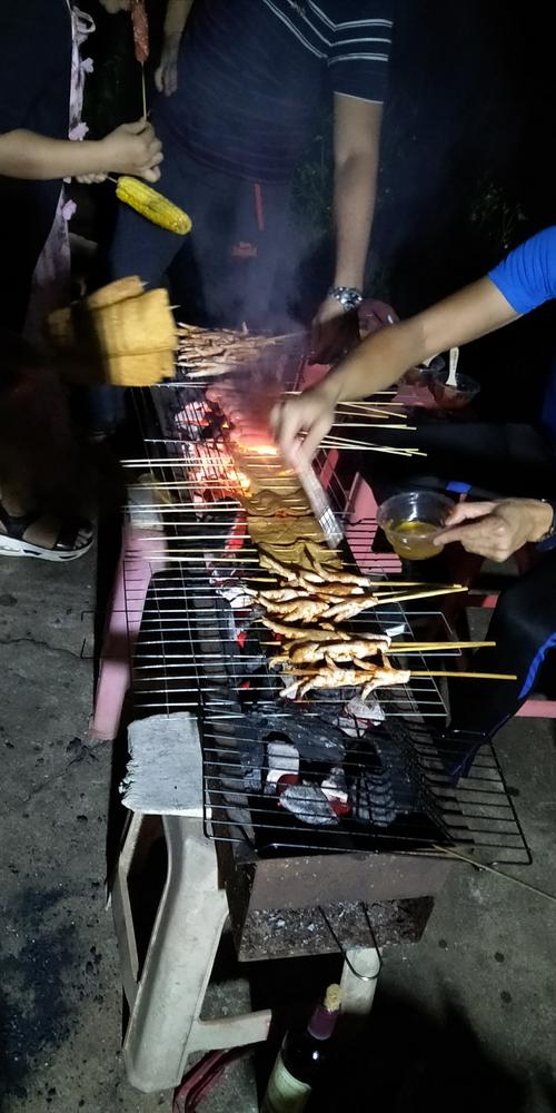 我们不一样的海边烧烤相约2018年8月15日有你在更精彩