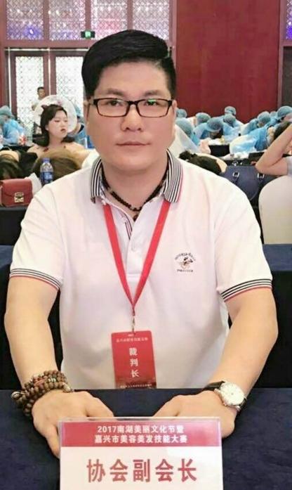 甄志刚