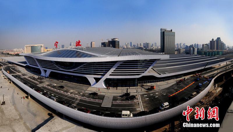 宁波火车站造型卖萌似螃蟹