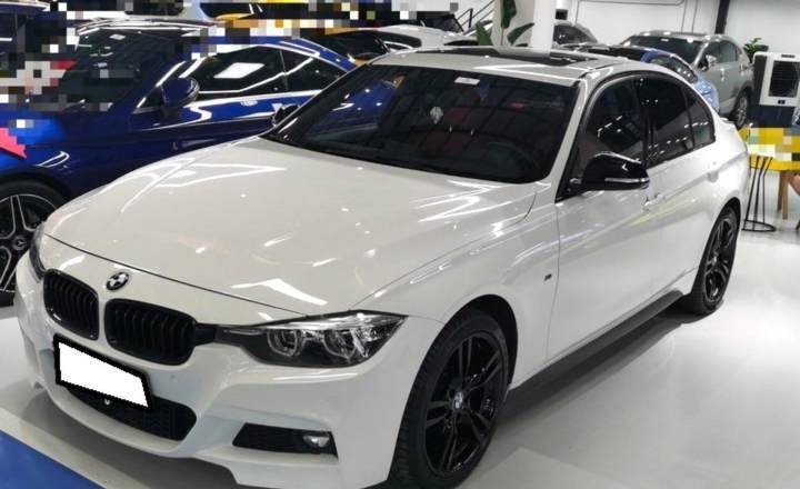 宝马3系 2019款 320i m运动曜夜版