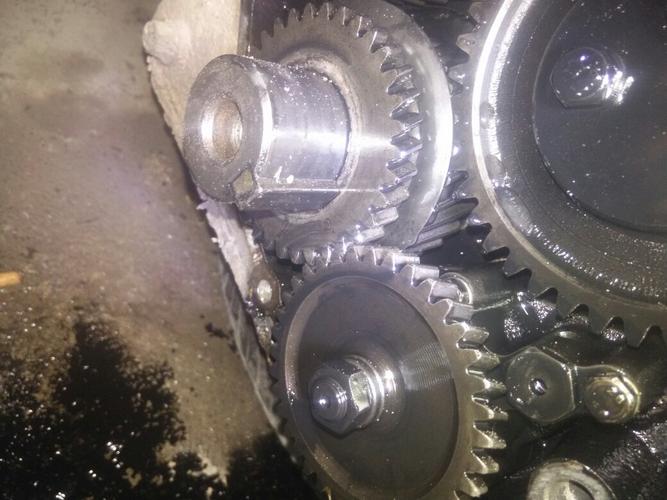 黄海4d25的正时齿轮装配图就是这个怎么安装!能发个图片吗?谢谢!