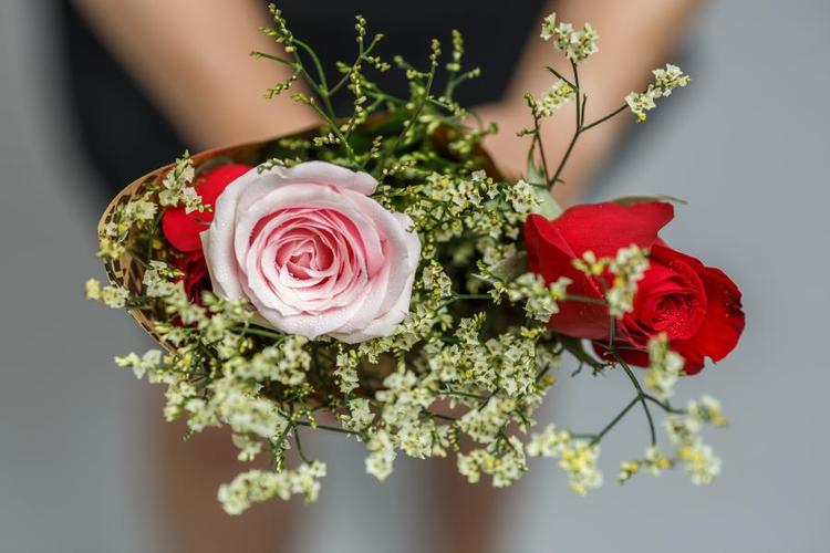 表白送什么花合适?7大象征爱情的花推荐