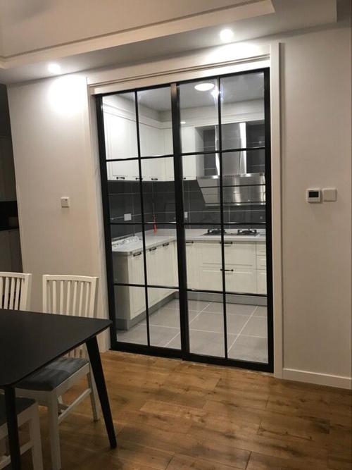 卫生间移门玻璃门_特价定做黑色格子厨房推拉门钢化玻璃隔断门卫生间