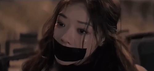 邓家佳哭戏上热搜,17年拍摄片段翻出,引发网友热议!