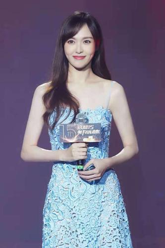 一孕傻三年唐嫣又接争议代言粉丝力劝无果看看人家江疏影