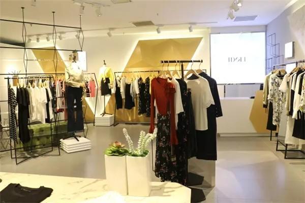 idole女装品牌北京百盛全新专柜闪亮登场