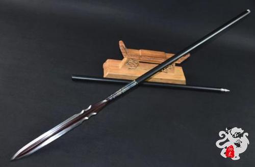 冷兵器时代,为何长枪伤害最高?