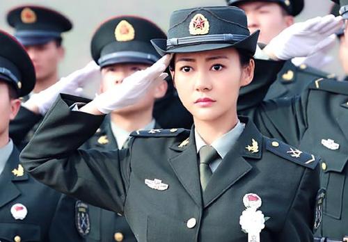 陈美霖饰演的郝玲玲战胜归来受功