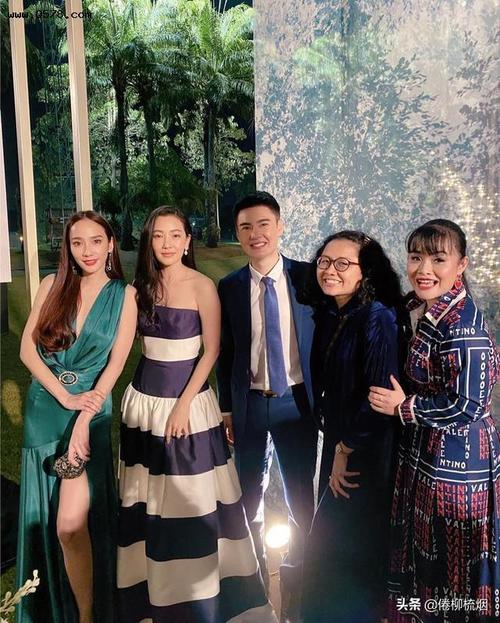 noon与aump在活动中