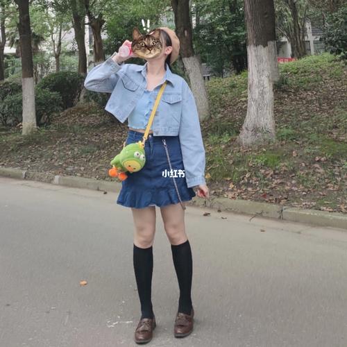 大骨架穿搭|170/138短裙 小腿袜我也可爱_穿搭_短裙_小腿袜_微胖穿搭