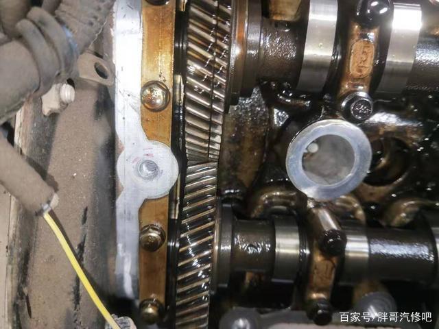 长安之星发动机怠速抖动不稳,烧机油,胖哥拆解检查分析故障