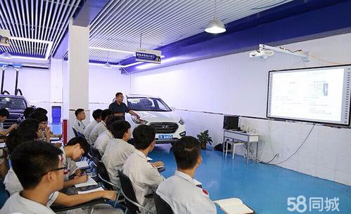 北京汽修学校哪家好北京万通汽修学校专业汽修培训学校