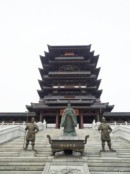 古徐城景区位于泗洪县古徐大道29号,总面积近三百亩,由泗洪县