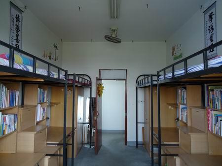 历届武汉学院大一新生宿舍条件和环境怎么样及是否有空调(图片)