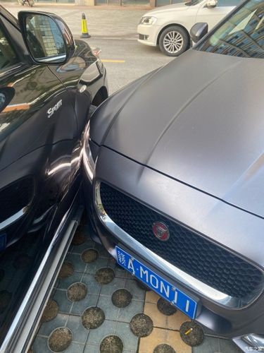 【图】首撞 还是倒车撞的欲哭无泪_捷豹xf/xfl论坛_之