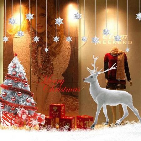 圣诞节服装店橱窗陈列怎么做 2大陈列秘籍送给你!