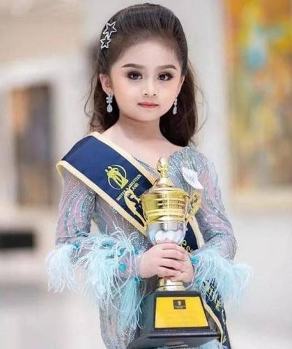原创6岁泰国小女孩成为选美冠军,难道教育,真的输给了年少成名吗?