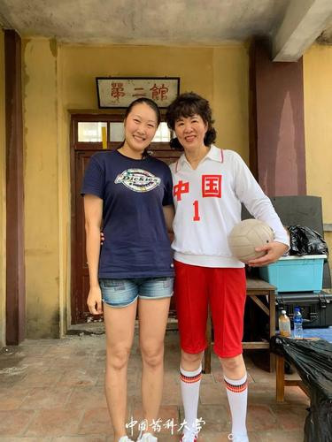 她们,来自南京_中国女排