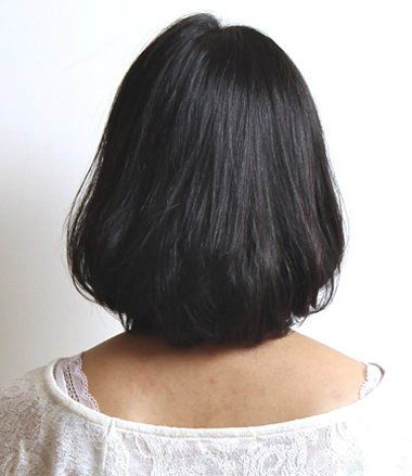 气质女生炫舞黑色头发染发发型简约时尚女生黑色染发发型