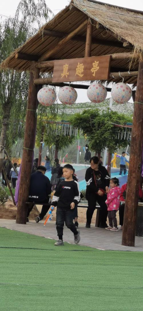 美丽的东湖农场小镇