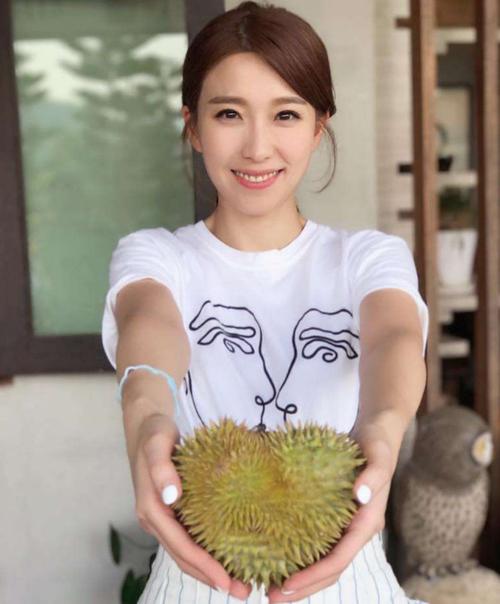 姚子羚被指插足闺蜜婚姻后首度回应:自己被小四,与男方已分手!