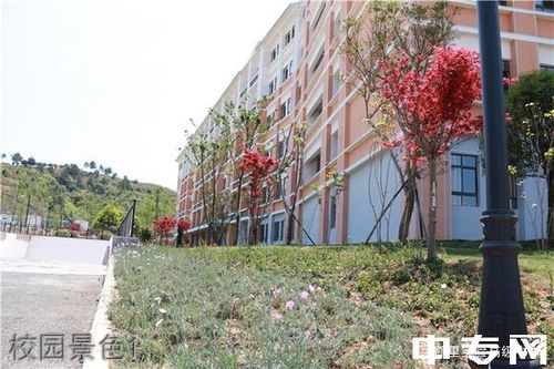 凯里实验高级中学校园图片,环境怎么样?