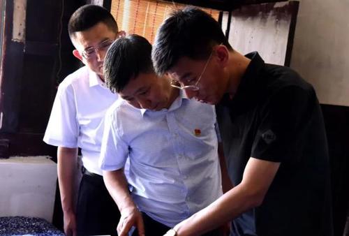 石楼:张鹏耀深入义牒镇实地调研