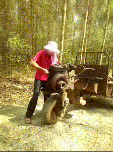 手动挡拖拉机就是这样的拉风,老司机带带我!