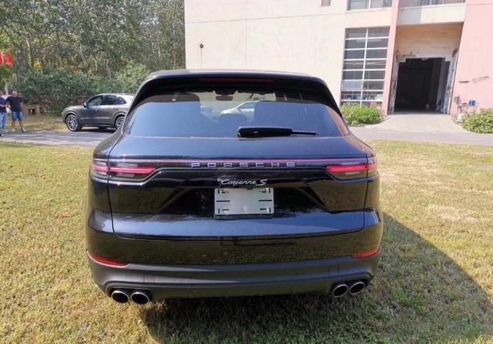 后置式发动机 优异性能 20款保时捷卡宴s加版实拍