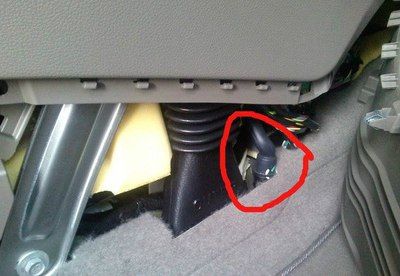 位置有水知道什么原因造成网搜索按照车友提升昨天我把空调排水管天窗