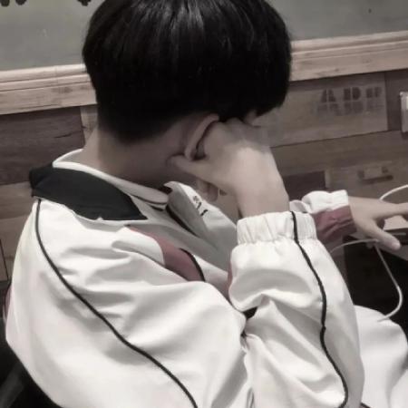 真人潮流气质帅气冷漠时尚男生头像图片