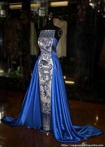 经典-青花瓷礼服-郭培