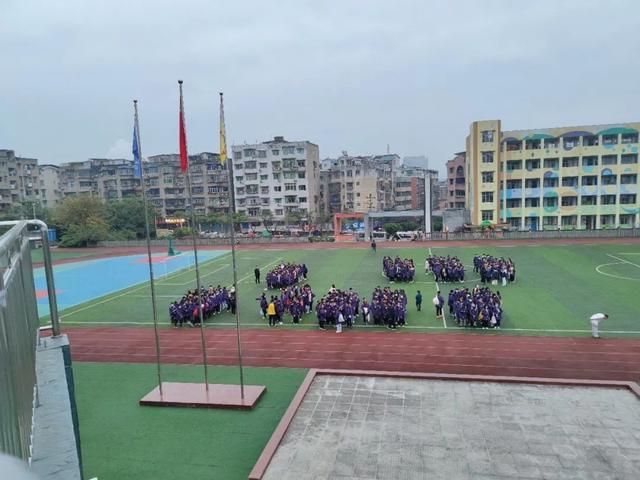 南充市安汉中学:春季研学之都江堰篇