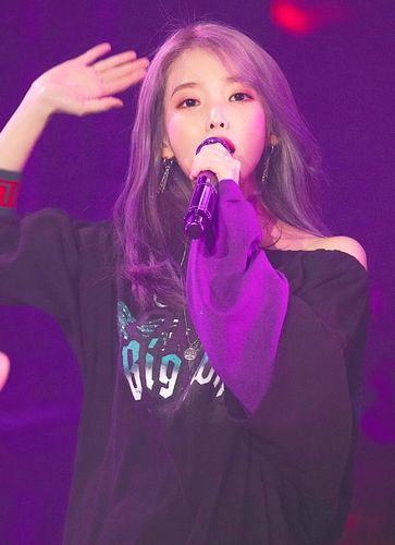 iu超绝紫发壁纸