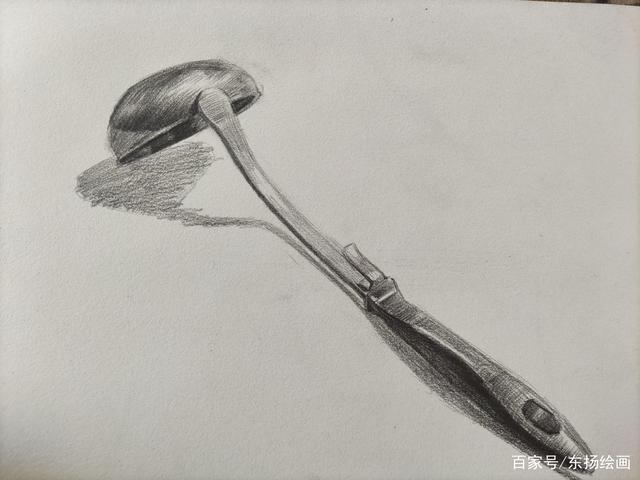 单个素描静物教程之不锈钢勺子的画法