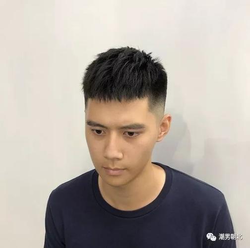 男生春天不敢剪"短发"?理发师建议剪这3款发型,清爽又帅气