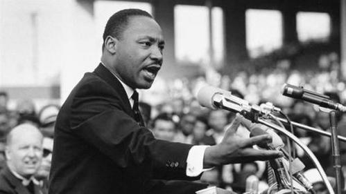 马丁路德金的手抄报 手抄报简单又漂亮