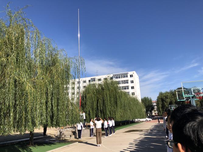 牡丹江宁安市第二中学"晒"校园——升旗仪式