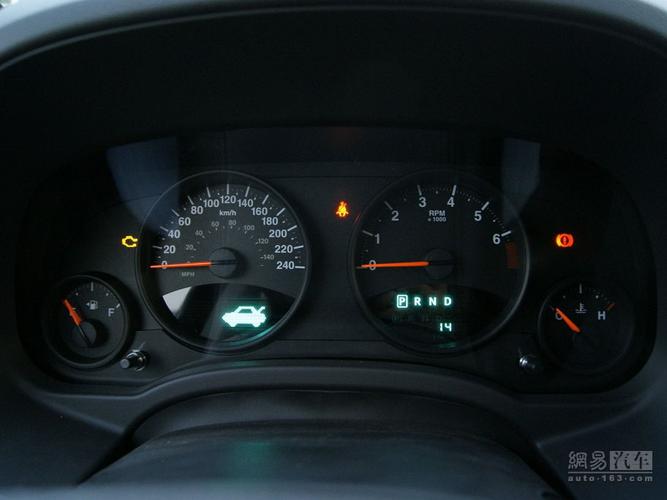 指南者 2007款 2.4 运动版--仪表盘 / 100