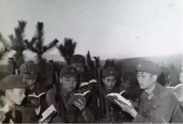 70年代解放军老照片,太亲切了(上)