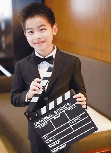 在热播剧《雪中悍刀行》扮演赵宣素的小童星韩昊霖位列榜首,韩昊霖