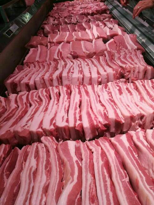 立秋,"贴秋膘"玉华信誉楼一楼超市生鲜区欢迎您