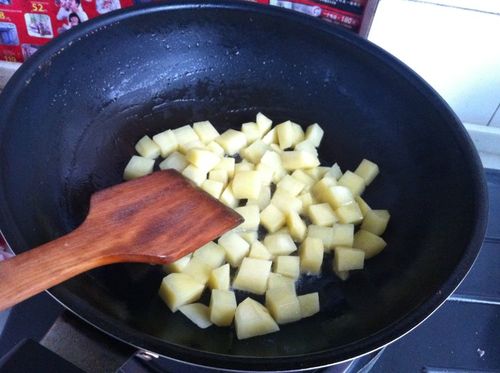 菠萝土豆如何做最正宗