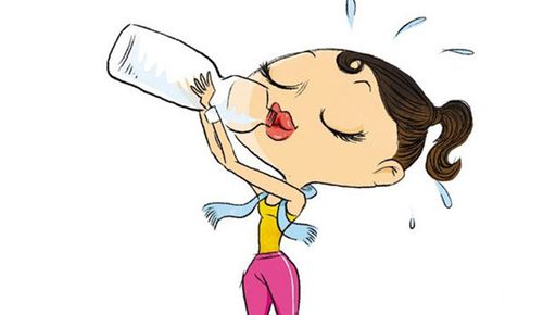 晨起口干舌燥,喝水没用,要这样做….