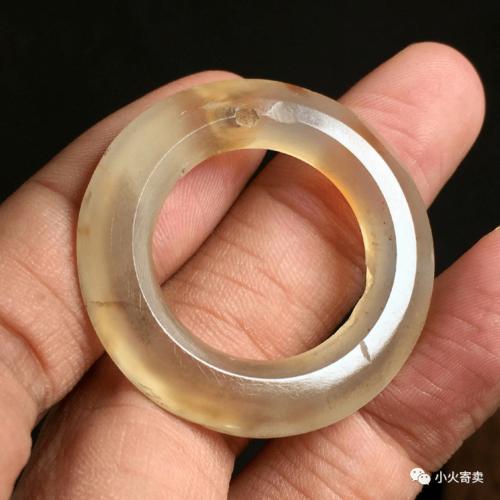 注:战国玛瑙环