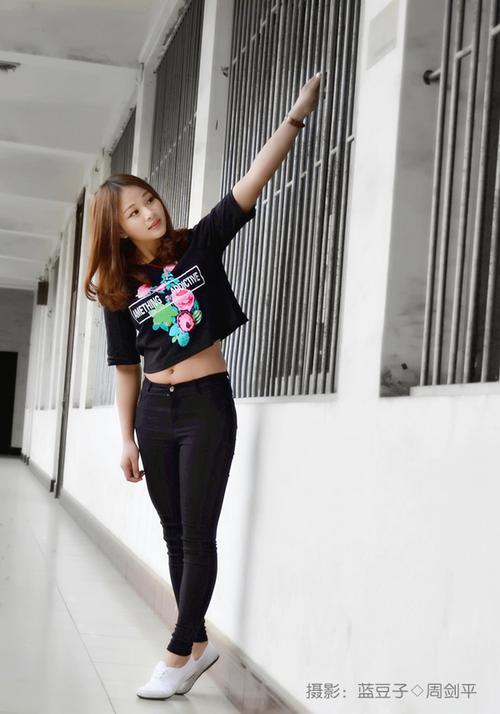 怀旧篇--穿白球鞋的武冈姑娘