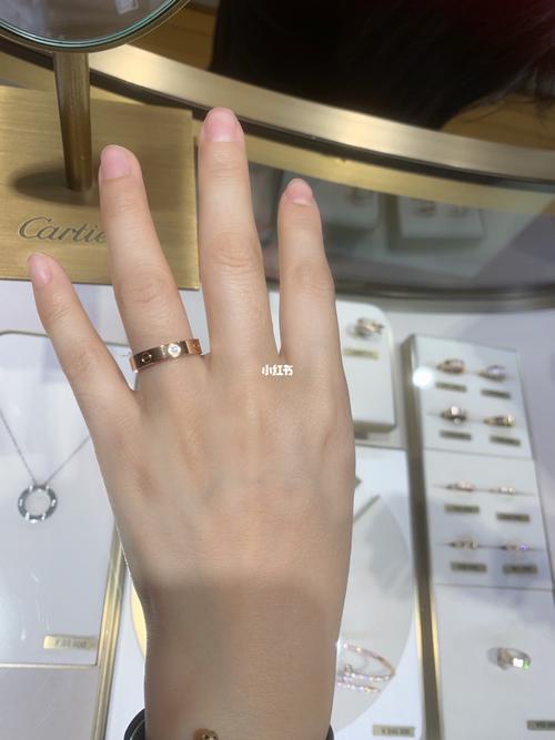 卡地亚窄版带钻love系列_对戒_卡地亚怎么样_婚姻_我的结婚对戒_婚嫁