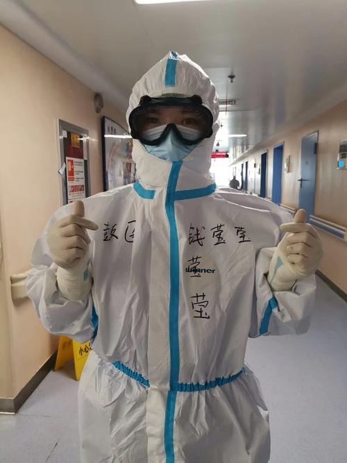 "90后"护士钱莹莹:"在武汉抗疫一线蜕变成长"