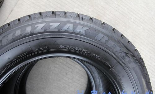 日本二手雪地轮胎215/65r16普利司